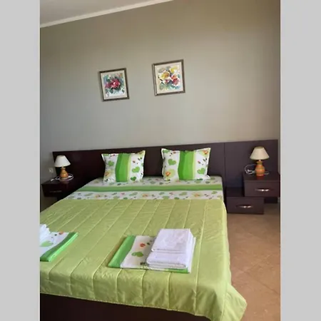 Апартаменты Doris